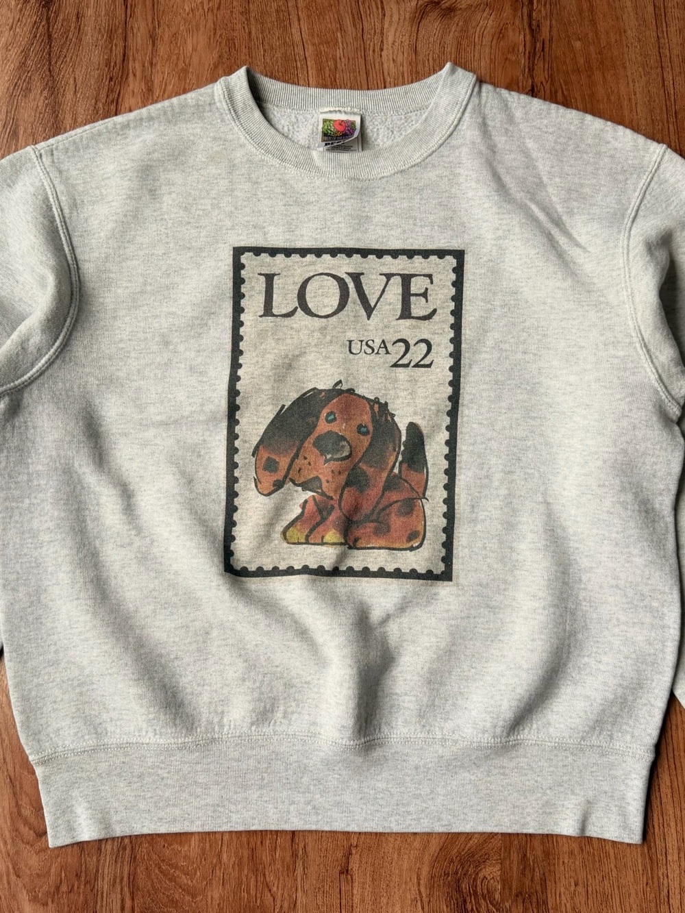 Fruit of the Loom Light Gray Crewneck with 'LOVE USA 22' Dog Graphic